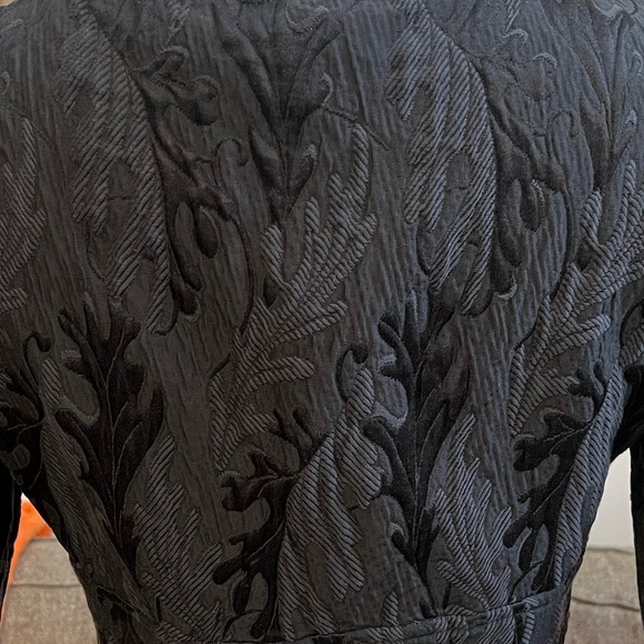 ❣️🆕Who What Wear DIV Black Puff Sleeve Cropped Top❣️ - Picture 8 of 10